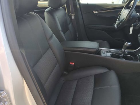 Used 2017 Chevrolet Impala LT image 20