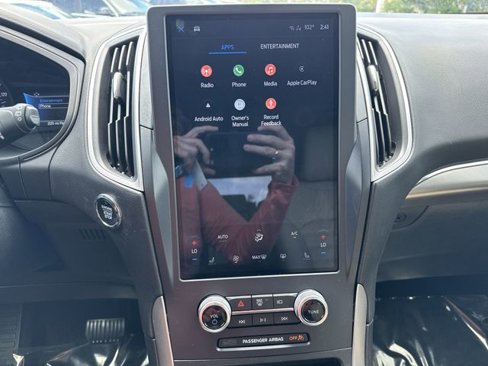 Used 2022 Ford Edge SEL image 21
