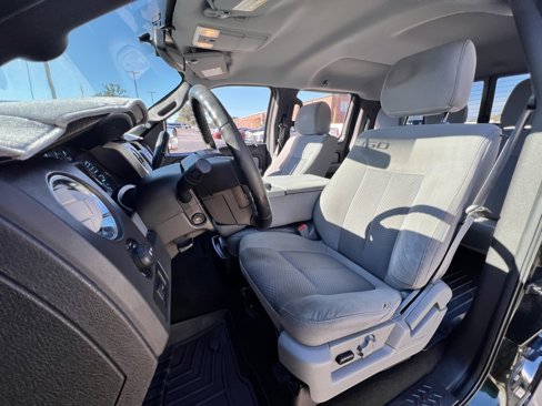 Used 2012 Ford F150 XLT w/ XLT Chrome Pkg image 11