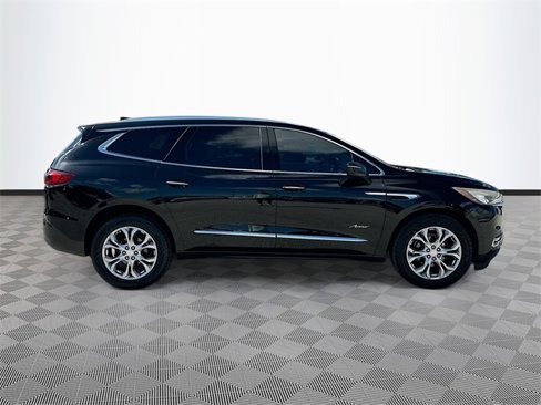 Used 2018 Buick Enclave Avenir image 4