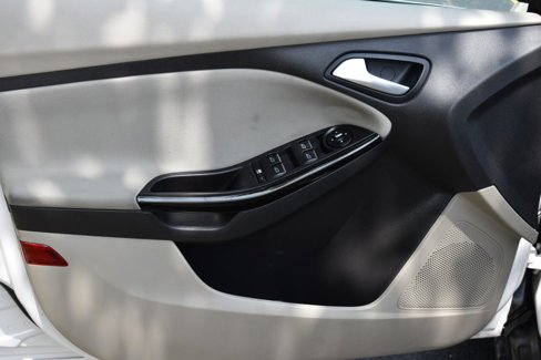 Used 2013 Ford Focus Electric Hatchback image 32