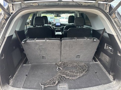 Used 2021 Ford Explorer Limited w/ Equipment Group 301A image 11