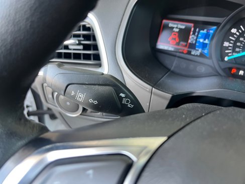 Used 2024 Ford Edge SEL image 12