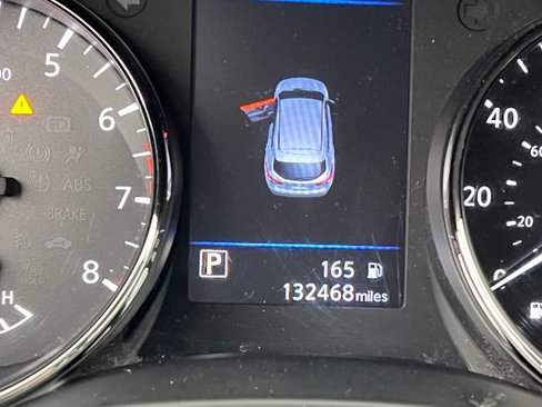 Used 2019 Nissan Rogue Sport S image 12