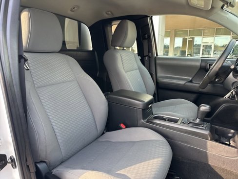 Used 2022 Toyota Tacoma SR image 36