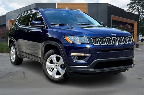 Used 2018 Jeep Compass Latitude image 3