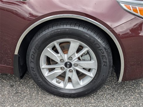 Used 2018 Kia Optima LX image 10