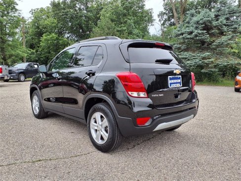 Certified 2022 Chevrolet Trax LT w/ LT Convenience Package image 5