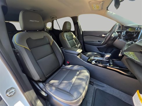 New 2025 Chevrolet Trax ACTIV w/ Driver Confidence Package image 12