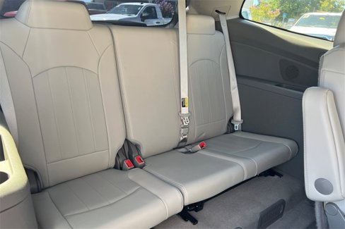 Used 2017 Chevrolet Traverse Premier image 21