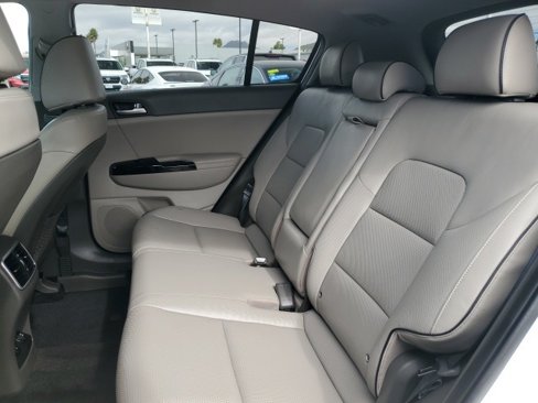 Used 2017 Kia Sportage SX image 16