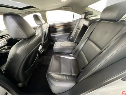 Used 2014 Lexus ES 350 image 24