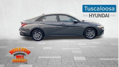 Used 2024 Hyundai Elantra SEL image 10