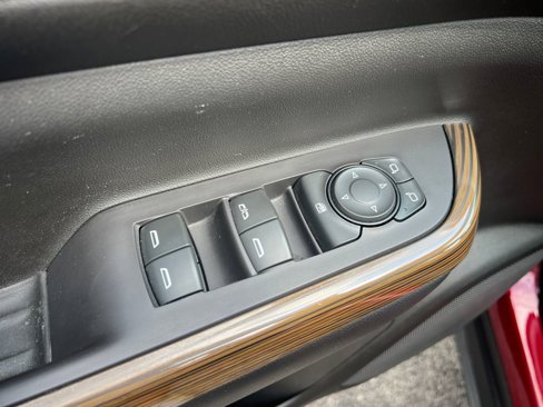 Used 2020 GMC Acadia SLE image 21