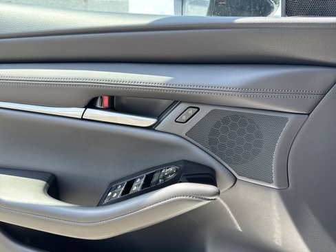 New 2025 MAZDA MAZDA3 s image 18