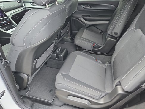 New 2025 Jeep Grand Cherokee L Laredo w/ Luxury Tech Group I image 50