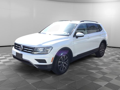 Used 2019 Volkswagen Tiguan SE w/ Panoramic Sunroof Package image 3