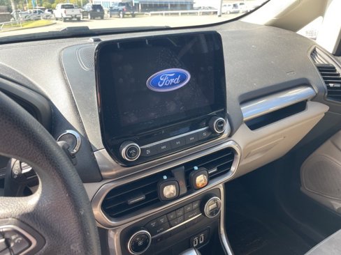 Used 2021 Ford EcoSport SE w/ SE Convenience Package image 11