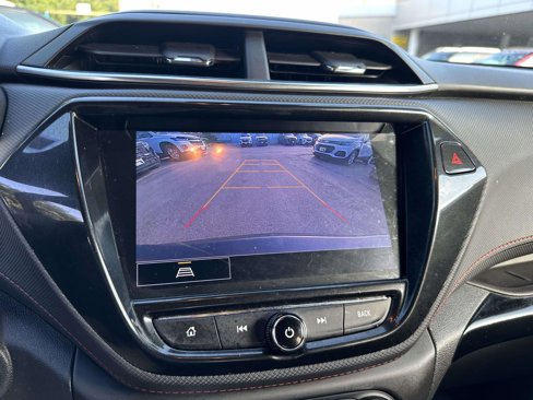Used 2023 Chevrolet TrailBlazer RS w/ Technology Package image 29