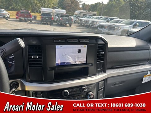 Used 2024 Ford F350 XLT image 16