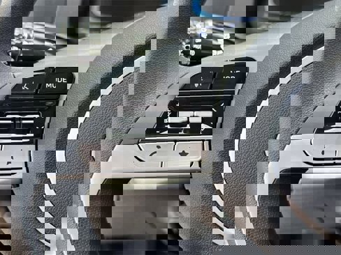 New 2025 Hyundai Elantra SE image 23