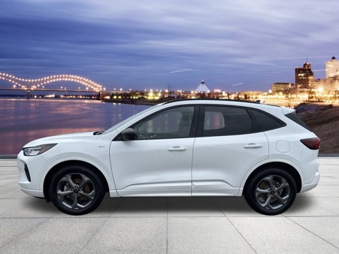 Used 2023 Ford Escape ST-Line image 2