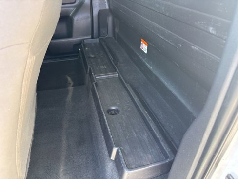 Used 2019 Toyota Tacoma SR image 11