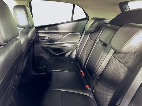 Used 2021 Buick Encore Preferred image 19