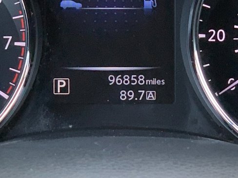 Used 2016 Nissan Rogue SV image 14