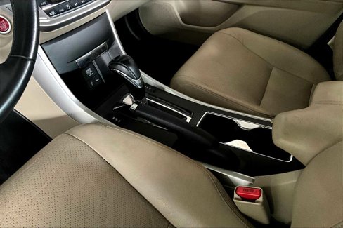Used 2015 Honda Accord EX-L image 16