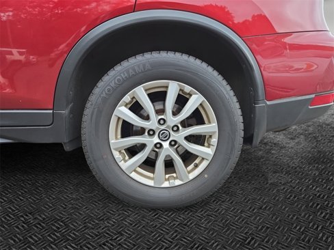 Used 2020 Nissan Rogue SV image 10