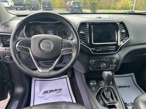 Used 2019 Jeep Cherokee Limited image 5