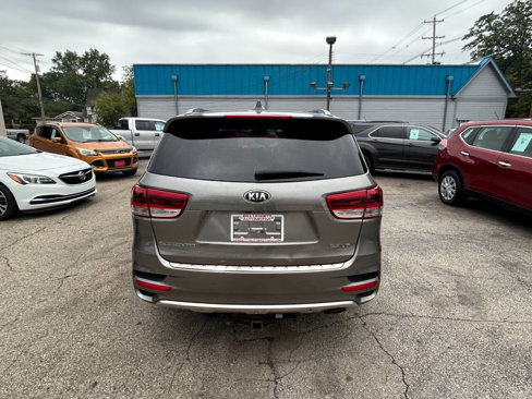 Used 2018 Kia Sorento SX image 11