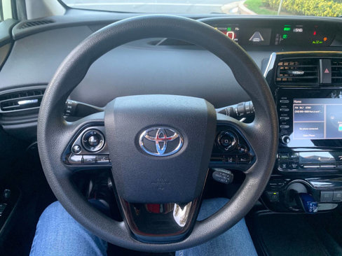 Used 2020 Toyota Prius LE image 26