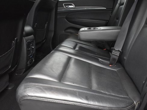 Used 2021 Jeep Grand Cherokee Limited w/ Luxury Group II image 16