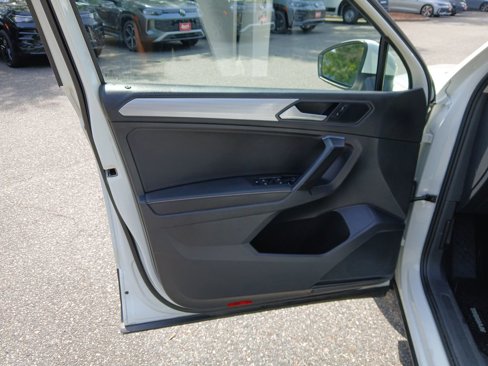 Used 2023 Volkswagen Tiguan S image 11