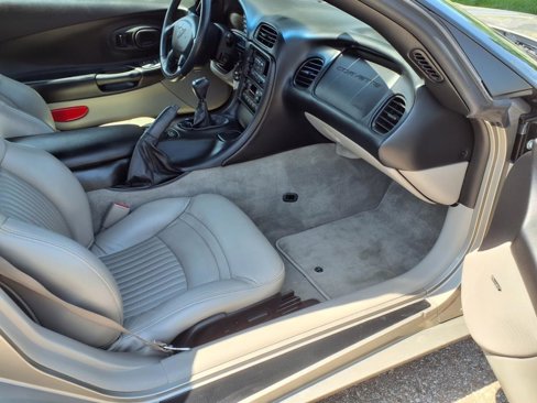 Used 2001 Chevrolet Corvette Convertible w/ Preferred Equipment Group2 image 7