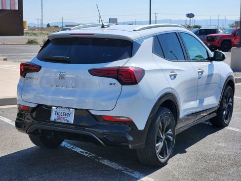 Used 2024 Buick Encore GX Sport Touring image 10