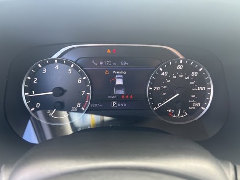 Used 2023 Nissan Frontier SV w/ Technology Package image 12