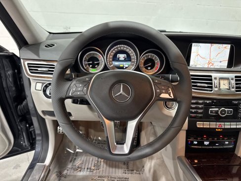 Used 2014 Mercedes-Benz E 350 Sedan image 31