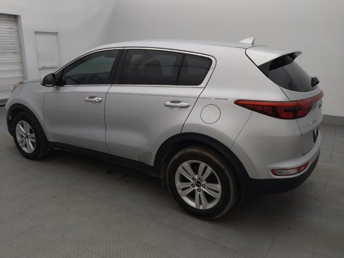 Used 2019 Kia Sportage LX image 3