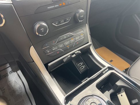 Used 2019 Ford Edge SEL w/ Equipment Group 201A image 19