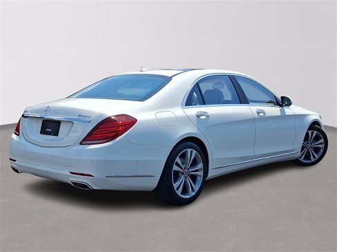 Used 2017 Mercedes-Benz S 550 4MATIC Sedan image 4