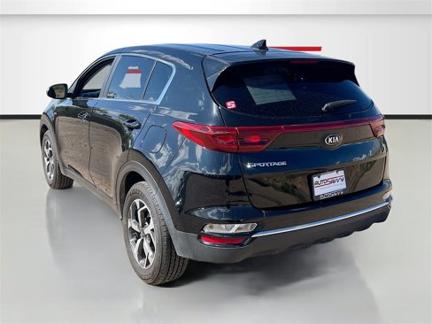 Used 2022 Kia Sportage LX image 5