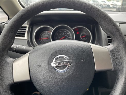 Used 2012 Nissan Versa 1.8 S image 11