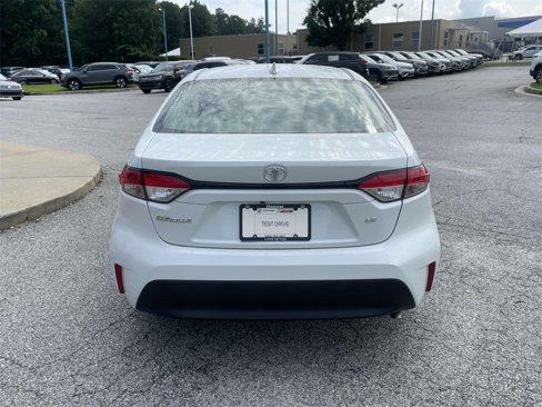 Used 2024 Toyota Corolla LE image 4