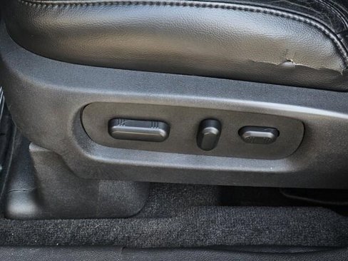 Used 2013 Ford Explorer XLT image 22