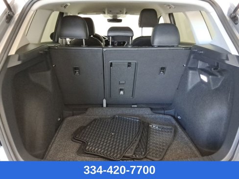 Certified 2024 Volkswagen Taos SE image 20