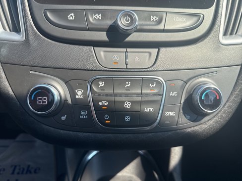 Used 2024 Chevrolet Malibu LT image 25