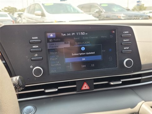 Used 2023 Hyundai Elantra SEL image 24